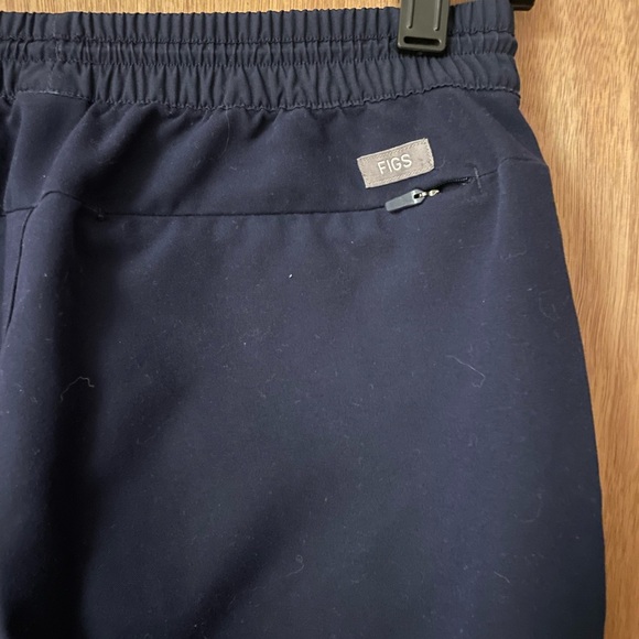 Figs XS Navy Jogger scrub pants - Picture 4 of 6